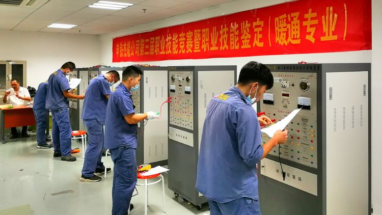 模块4:电冰箱器件测量与控制电路连接2.jpg